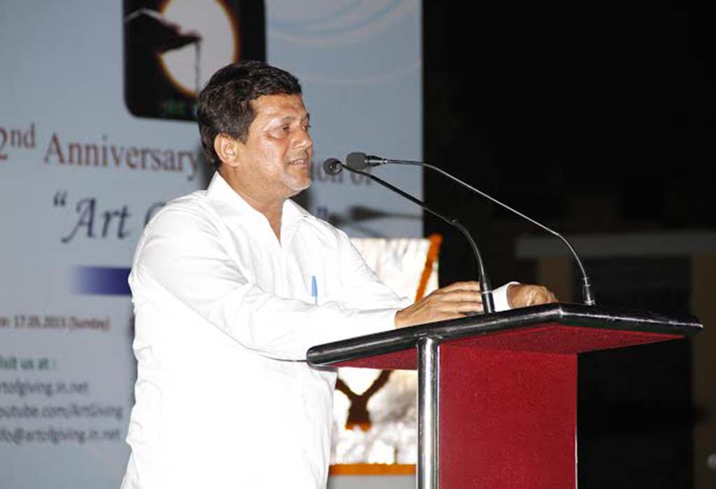 Global Celebrations Mark 2nd Anniversary of Art of Giving